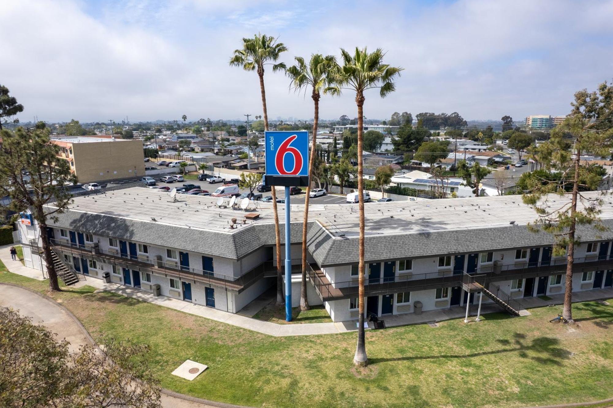 Motel 6-San Diego, CA - North Exterior foto