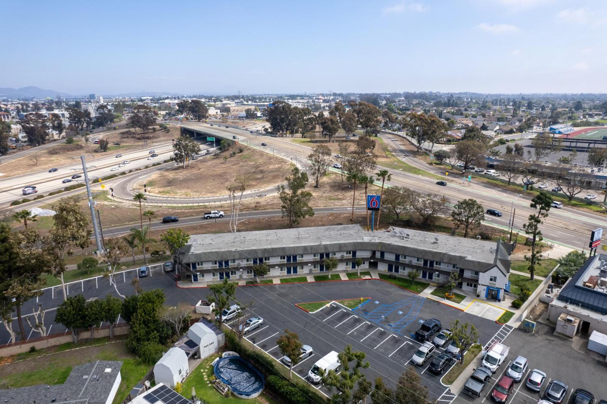Motel 6-San Diego, CA - North Exterior foto