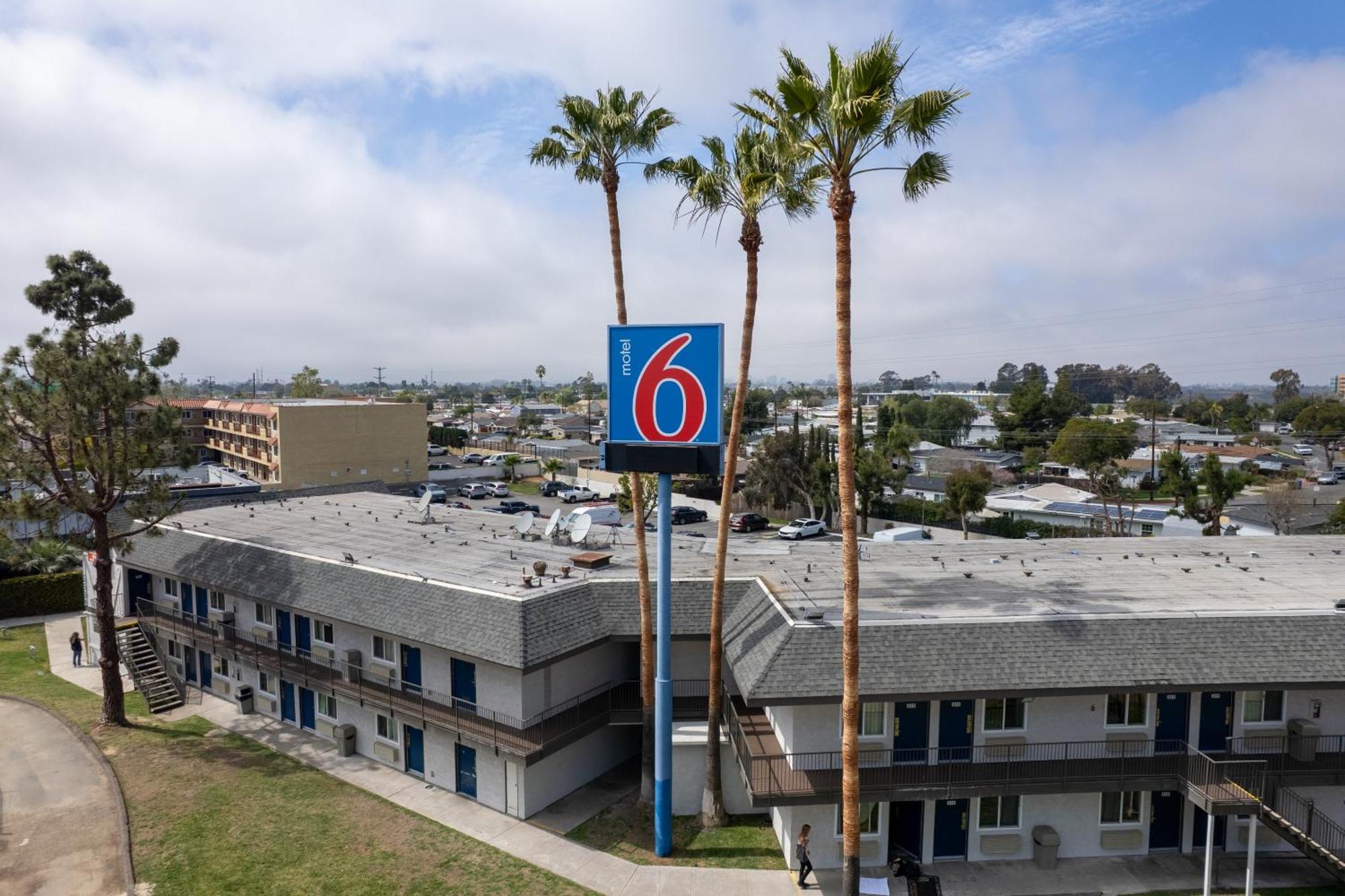Motel 6-San Diego, CA - North Exterior foto