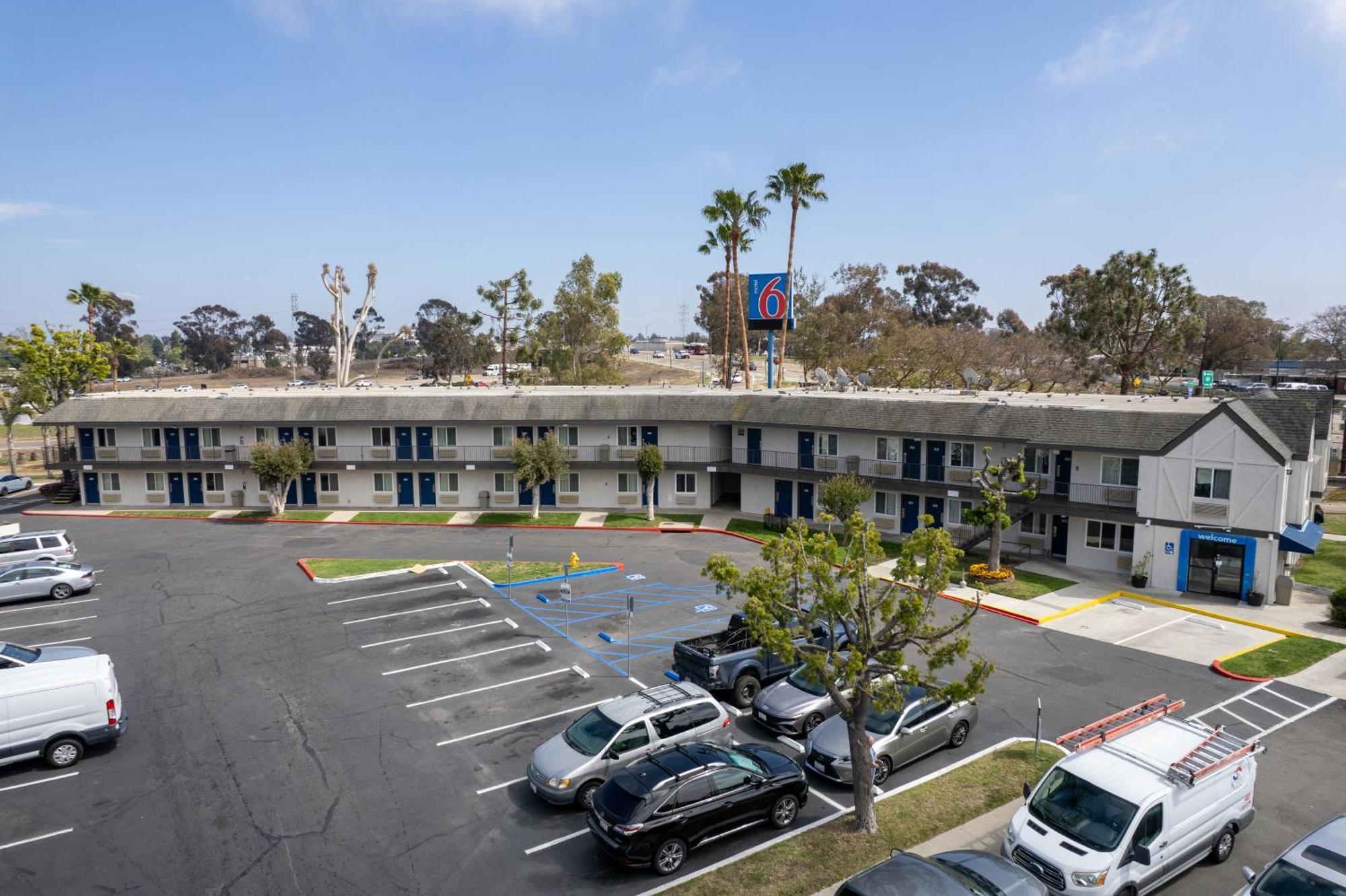 Motel 6-San Diego, CA - North Exterior foto