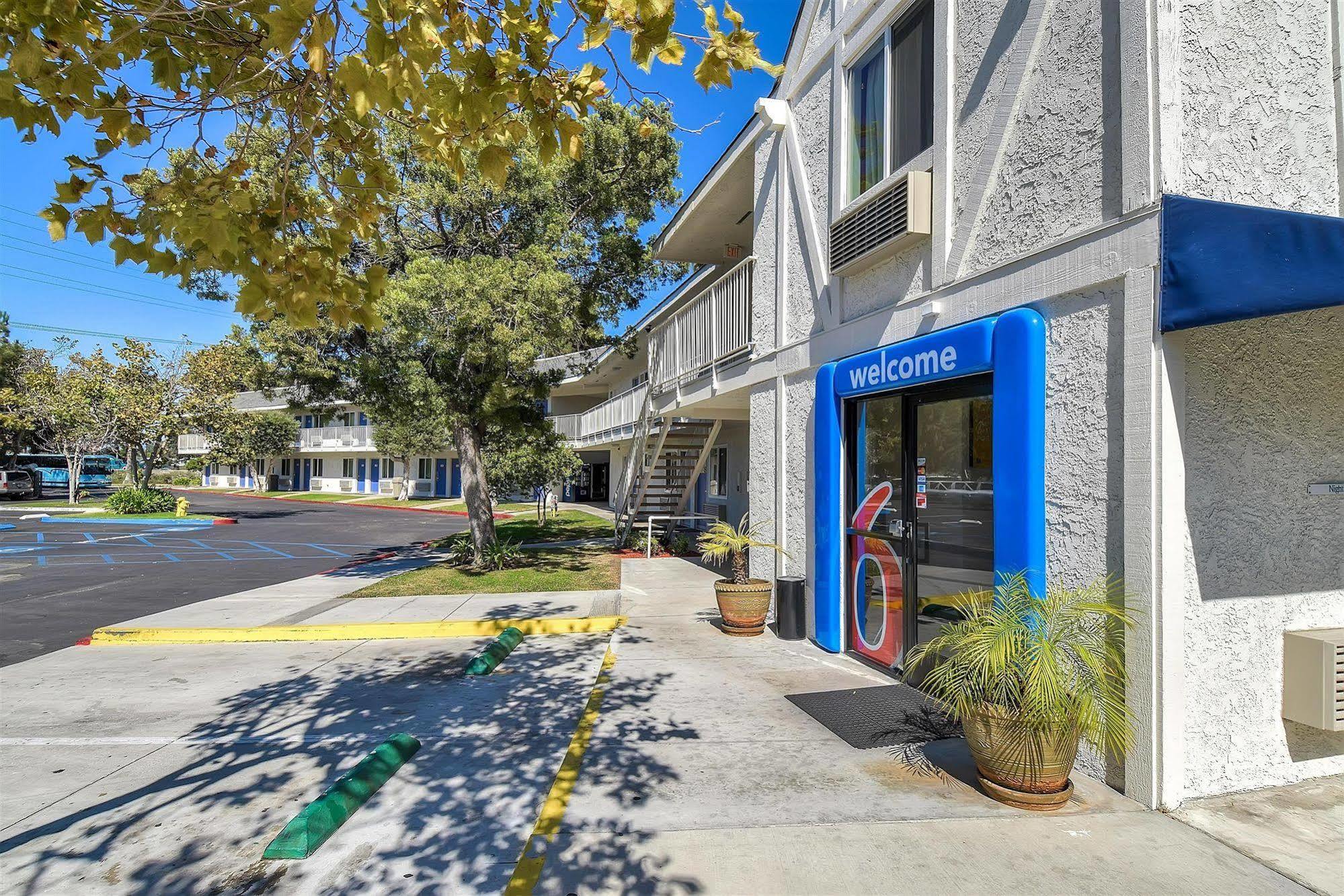 Motel 6-San Diego, CA - North Exterior foto