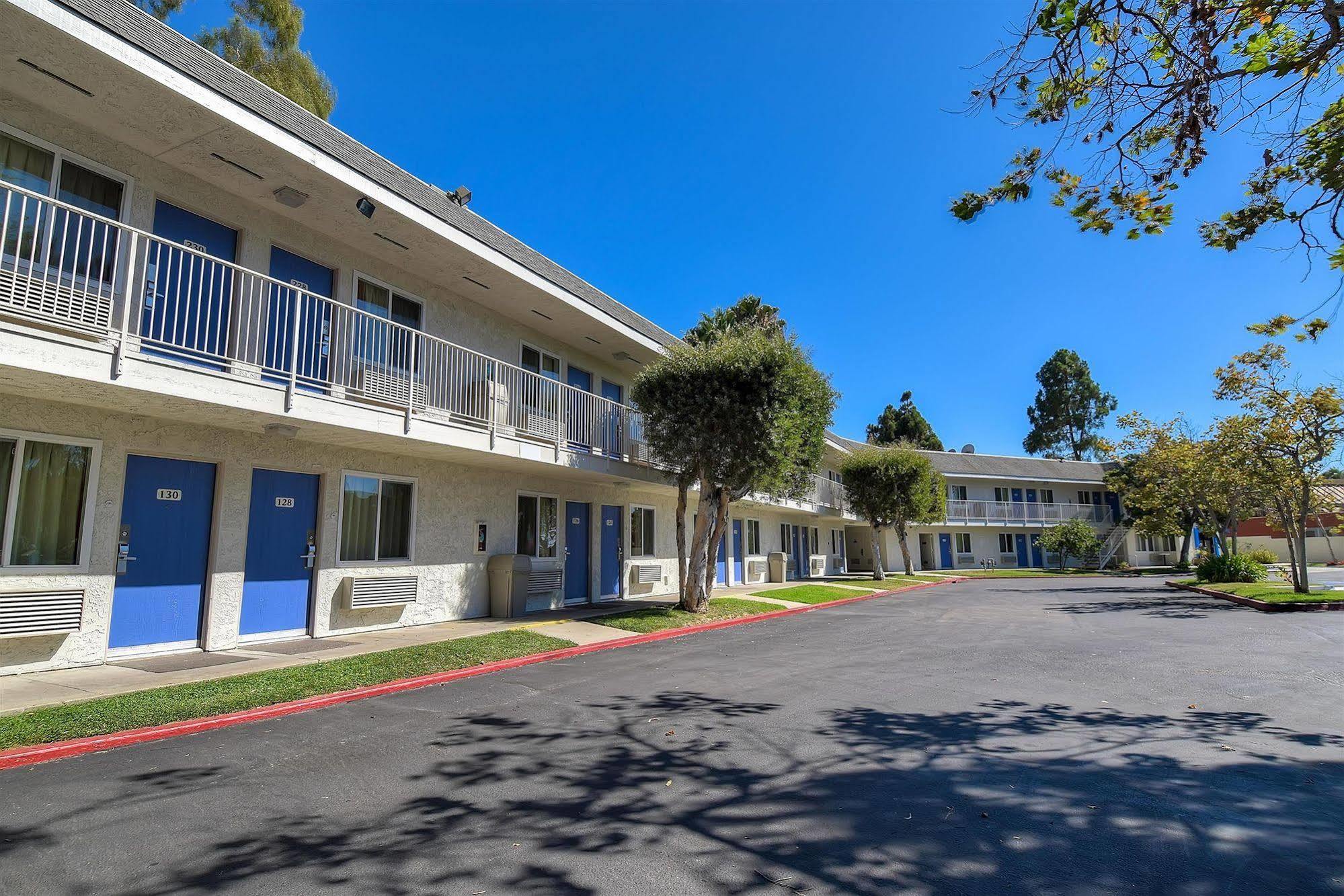 Motel 6-San Diego, CA - North Exterior foto