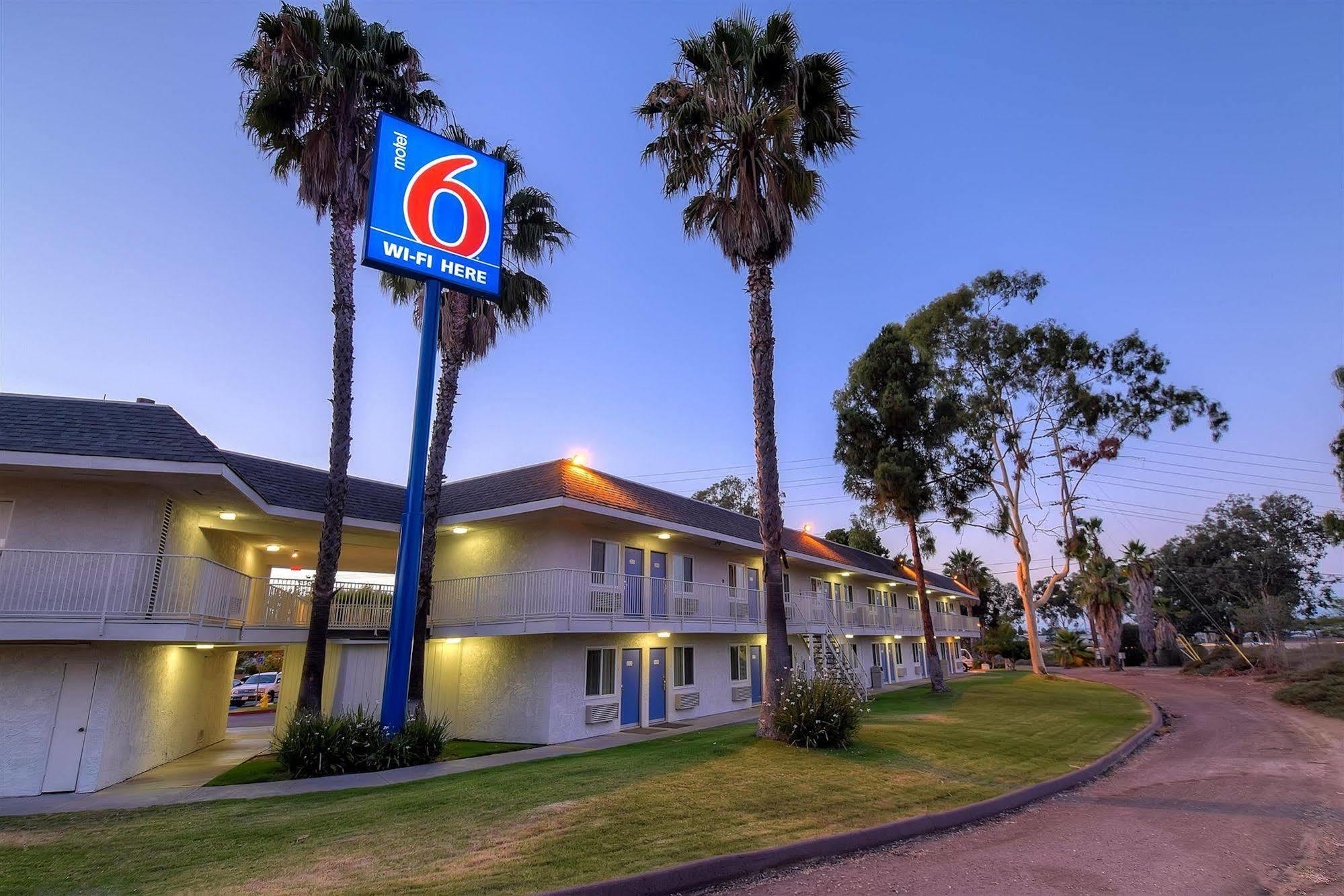 Motel 6-San Diego, CA - North Exterior foto